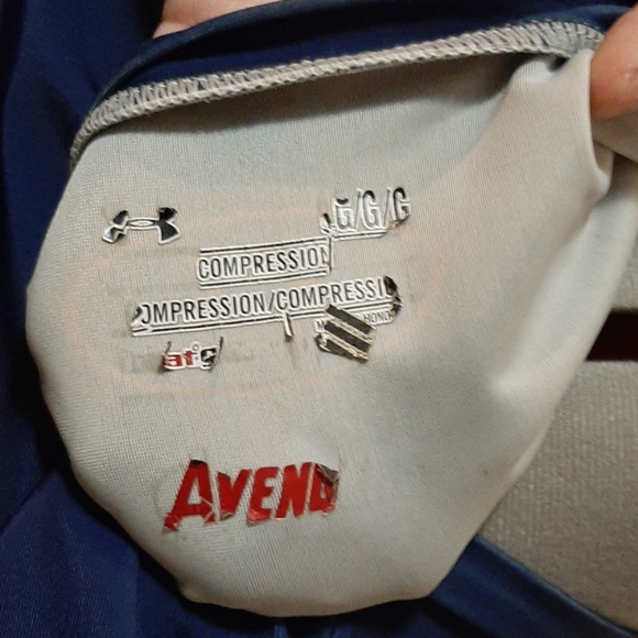 UNDER ARMOUR Unisex Compression Shirt Large - Picture 4 of 4